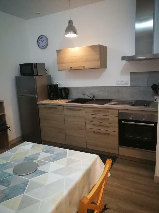 Lupin Apartment โรชฟอร์ ภายนอก รูปภาพ